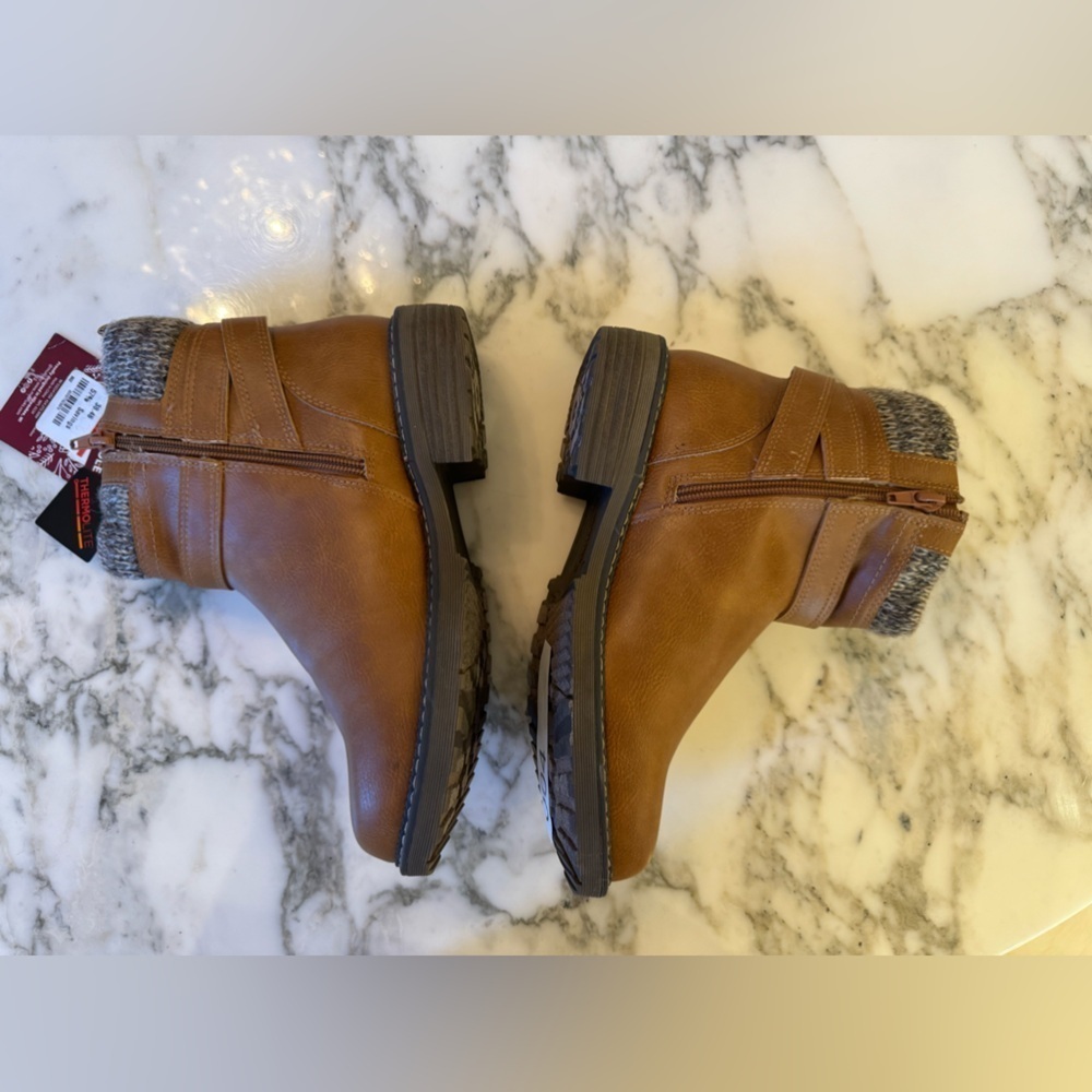 NWT Muk Luks Women’s Garland Gina Knit Cuff Ankle Boots 6.5W - wide size - Picture 10 of 13